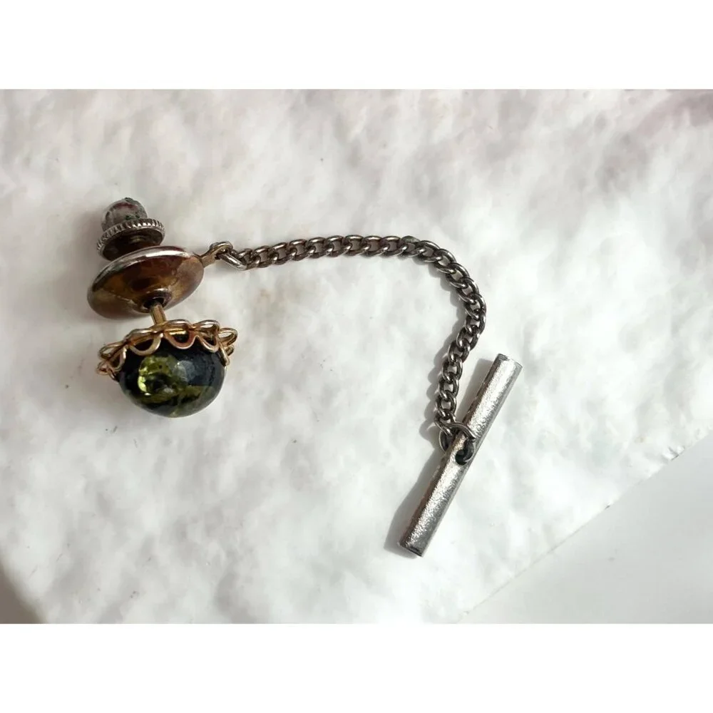 Faux Green Stone Scalloped Edging Silver Toned Vintage Men's Tie Tack